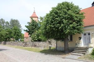 Ferienwohnung auf dem Feldsteinsteinhof - Fachwerkhaus auf dem Dorfannger